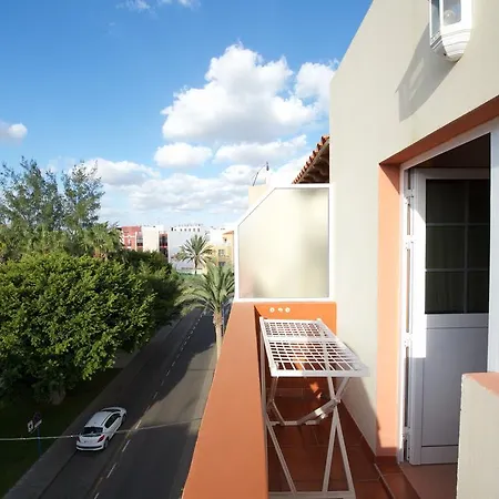 Apartman Con Ascensor En Primera Linea