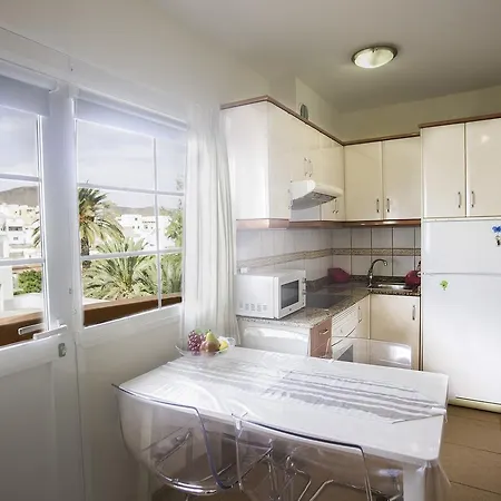 Con Ascensor En Primera Linea Apartman Gran Tarajal